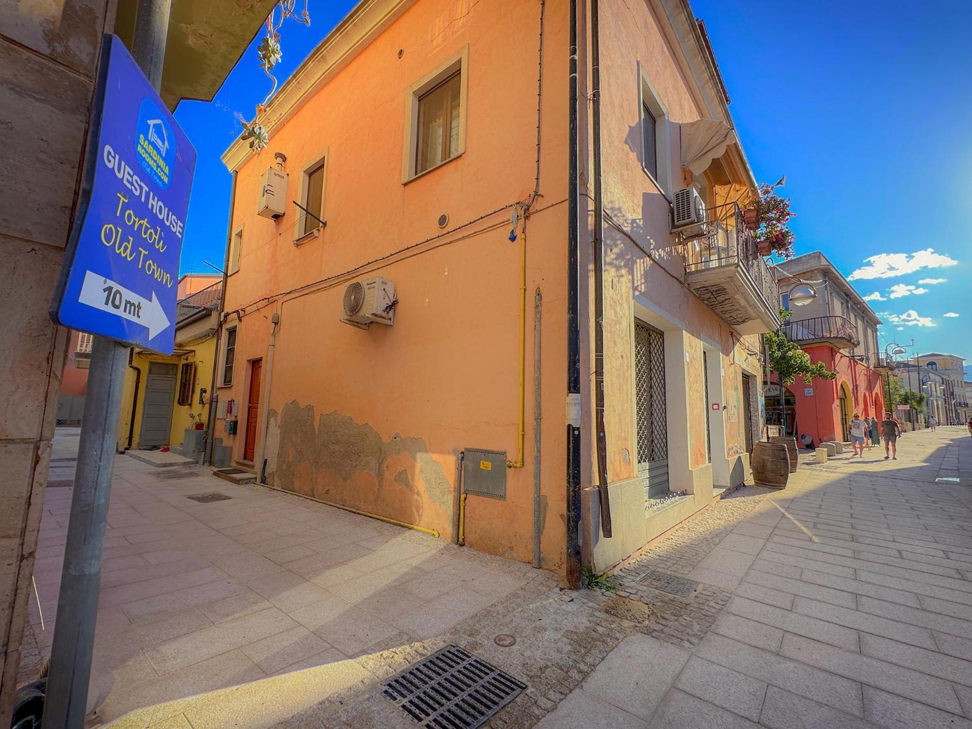 Sardiniarooms Tortoli Old Town Exterior foto